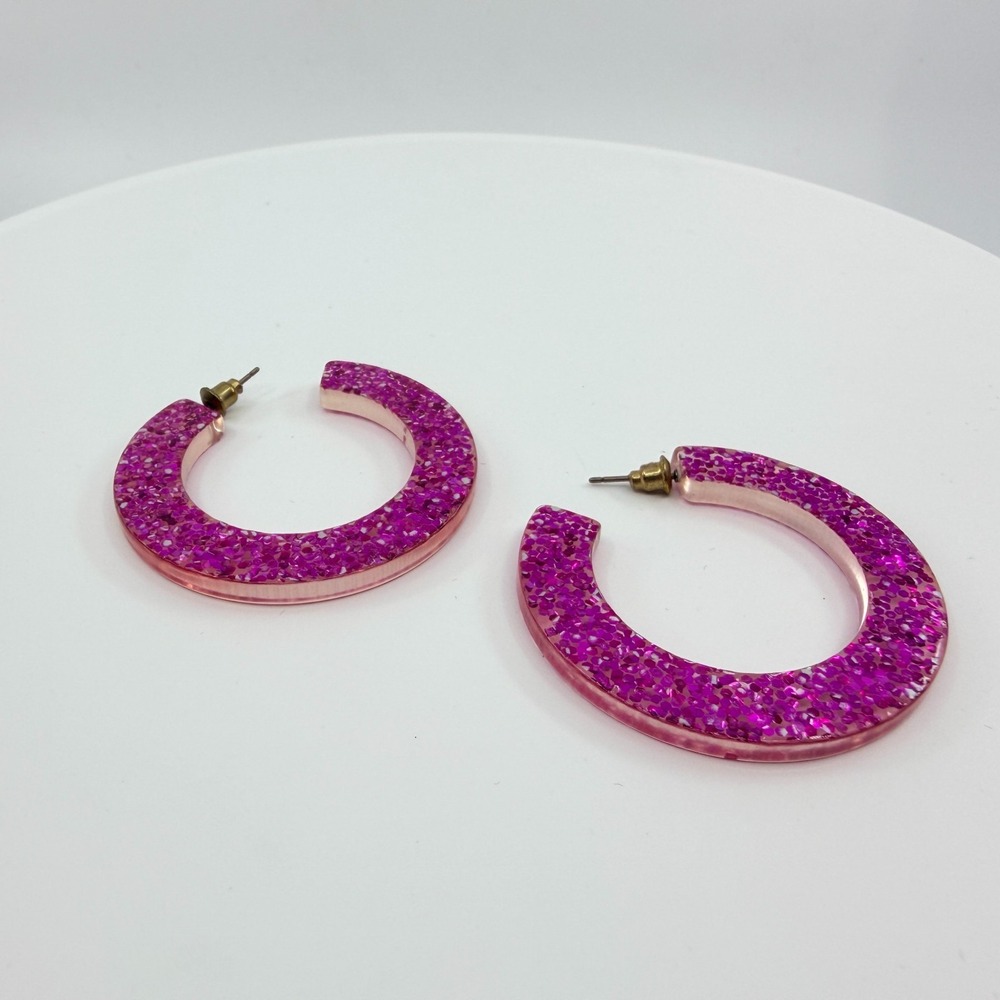 VTG Pink Glitter Resin Hoop Earrings Bold Magenta Acrylic Retro Chunky C-Hoops